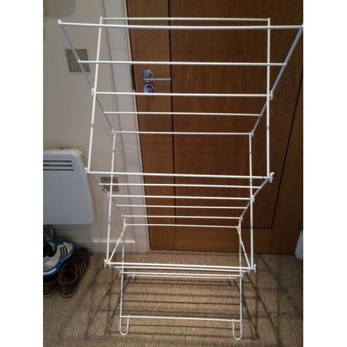 Clothes drying rack