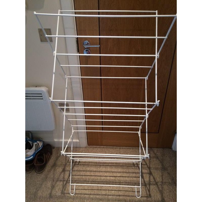 Clothes drying rack