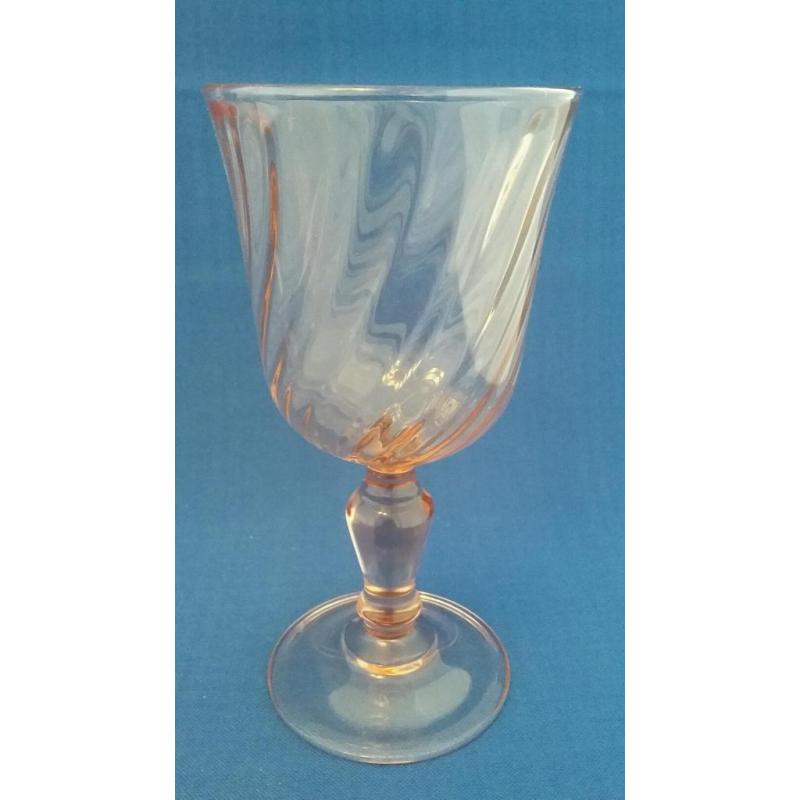 5 wine glasses pink