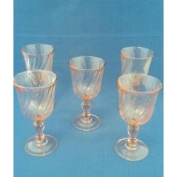 5 wine glasses pink