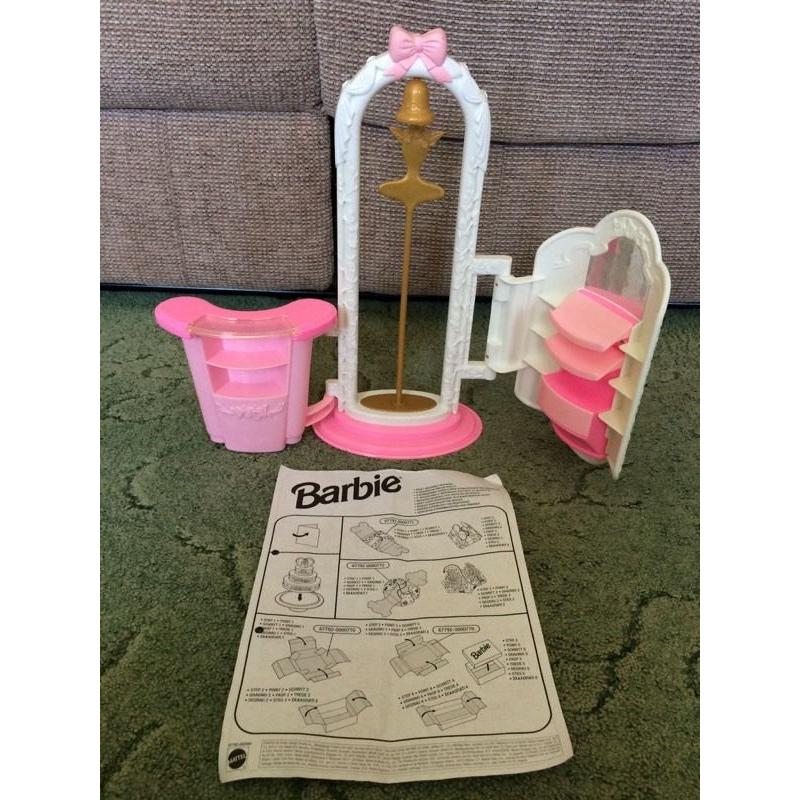 Barbie bridal boutique playset
