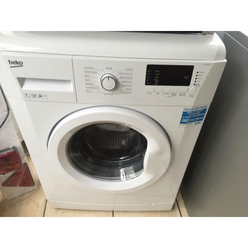 Various New and Unused Fridge freezers / Double ovens