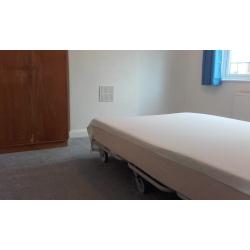 So Affordable Double Room Avail Quiet Location Zone 3 Area 50 mb Fibre Broadband No Bills