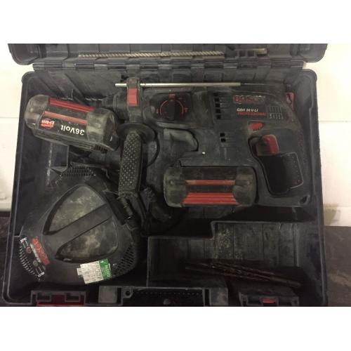 Bosh cordless rotary hammer drill