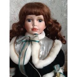 Porcelain Doll Vicotrian style Leonardo Collection - Jenny
