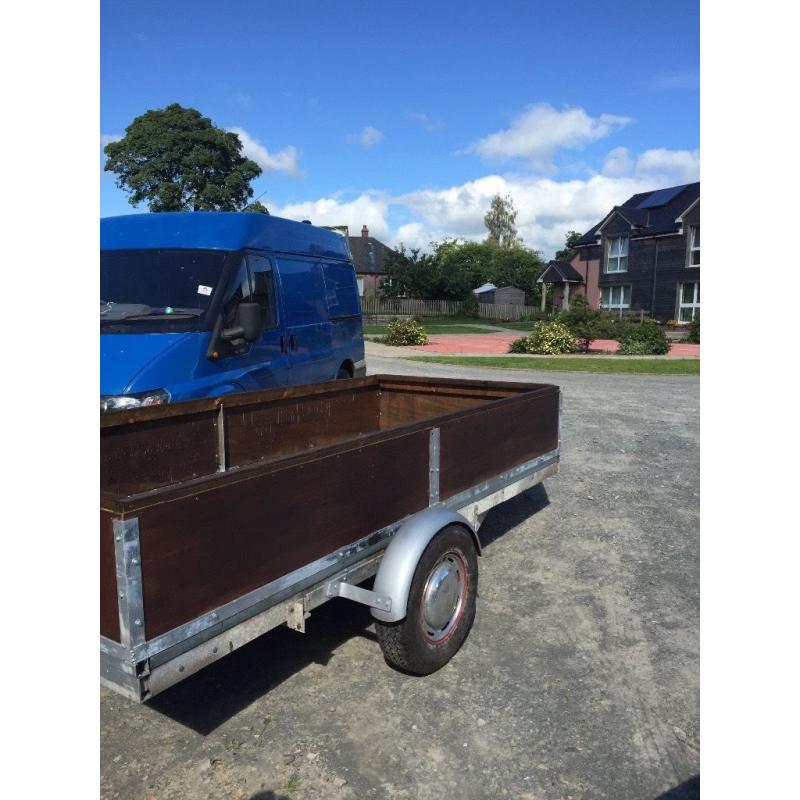 Trailer 10foot by 4.5 " aluminium galvanise steel marine ply solid construction braked