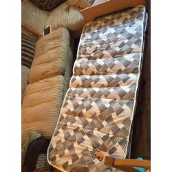 Foldable bed single