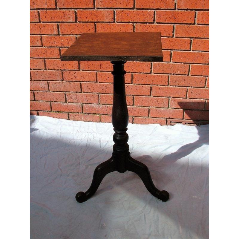 ANTIQUE FLOWER POT STAND