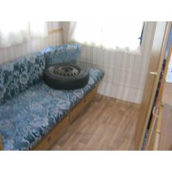 good wee caravan for sale 700 pounds ono