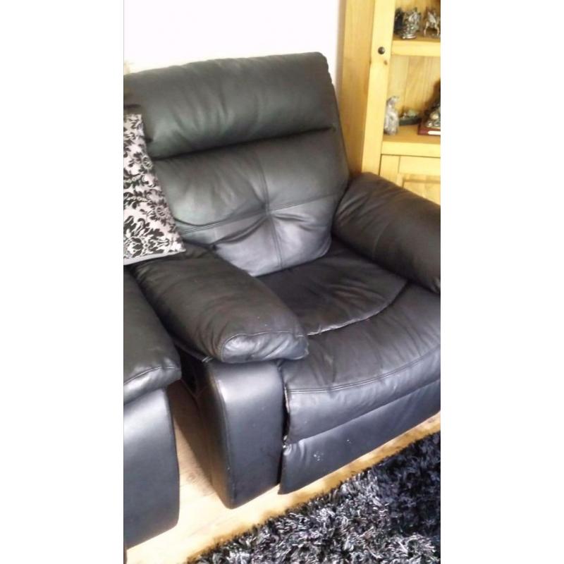 Black leather suite