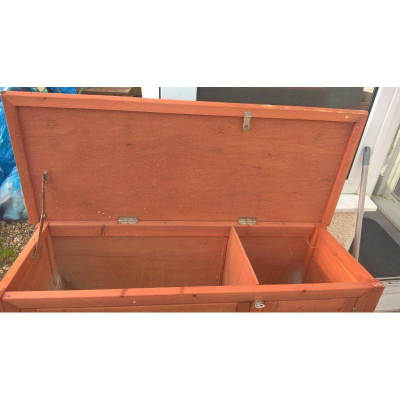 rabbit hutch
