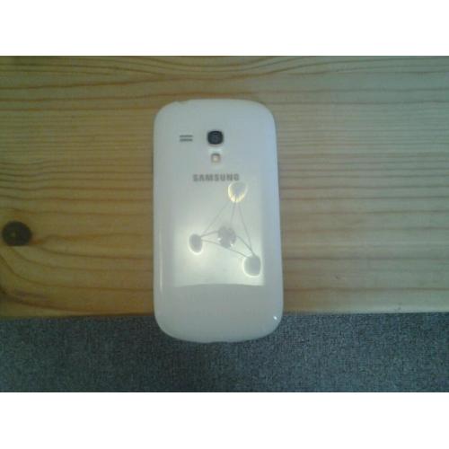 Samsung galaxy s3 mini phone
