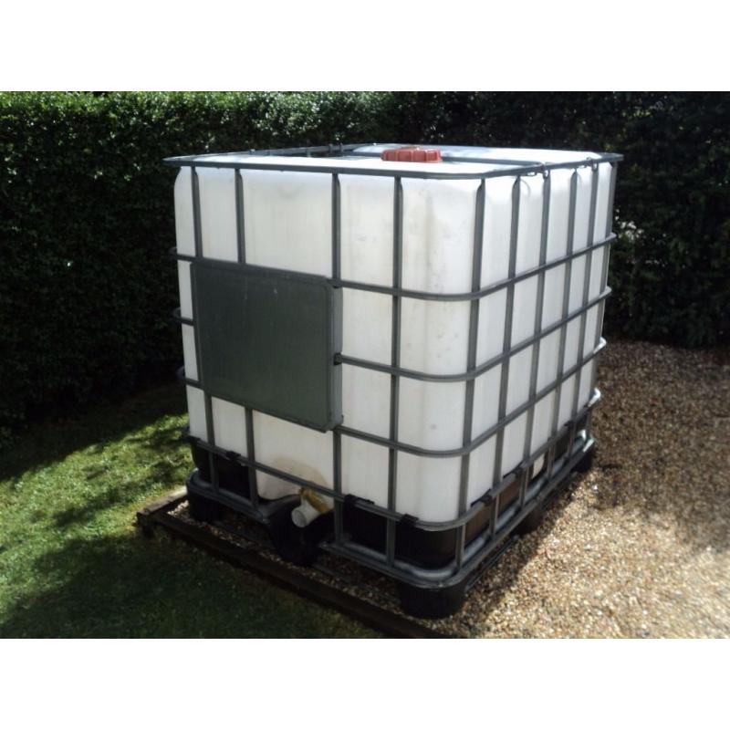 I.B.C Container 1000 ltr / Water Collection / Water Butt / Allotment / Free Local Delivery