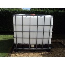 I.B.C Container 1000 ltr / Water Collection / Water Butt / Allotment / Free Local Delivery