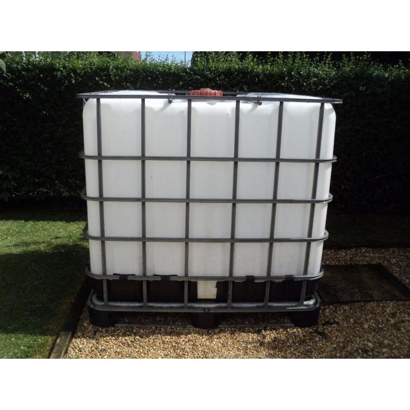 I.B.C Container 1000 ltr / Water Collection / Water Butt / Allotment / Free Local Delivery