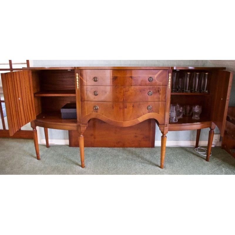 Sideboard in Yew Wood, Queen Anne style