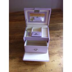 NEW Lilac Dulwich Jewellery Box