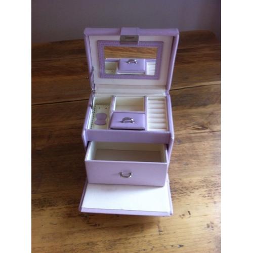 NEW Lilac Dulwich Jewellery Box
