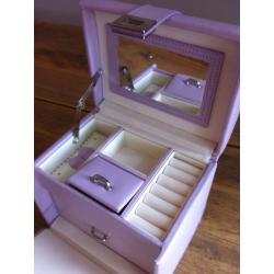 NEW Lilac Dulwich Jewellery Box