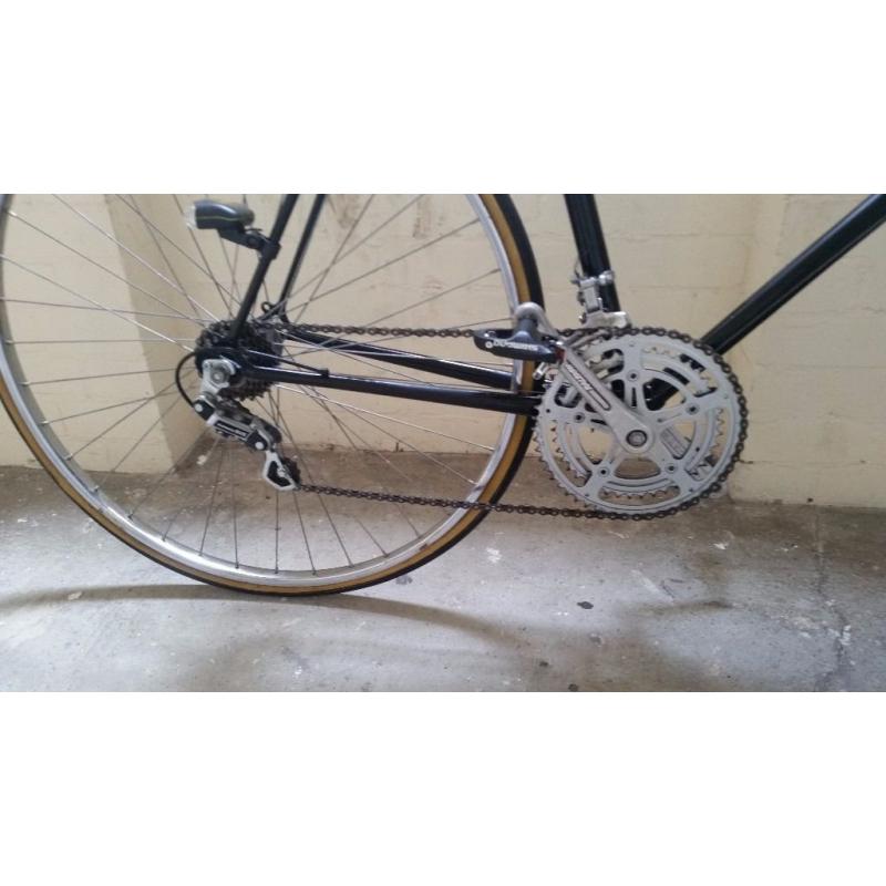 Vintage Racer Raleigh Sun Solo black Bicycle in superb original condition 23 frame/700wheels/6 gears