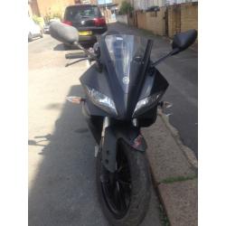 2014 ABS Yamaha YZF R-125 r125 in Grey great condition