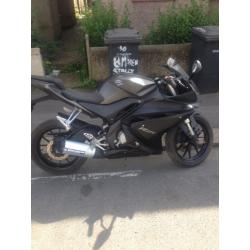 2014 ABS Yamaha YZF R-125 r125 in Grey great condition