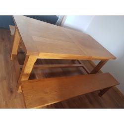 Solid oak extendable table