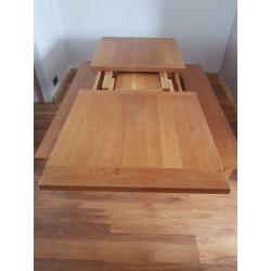 Solid oak extendable table