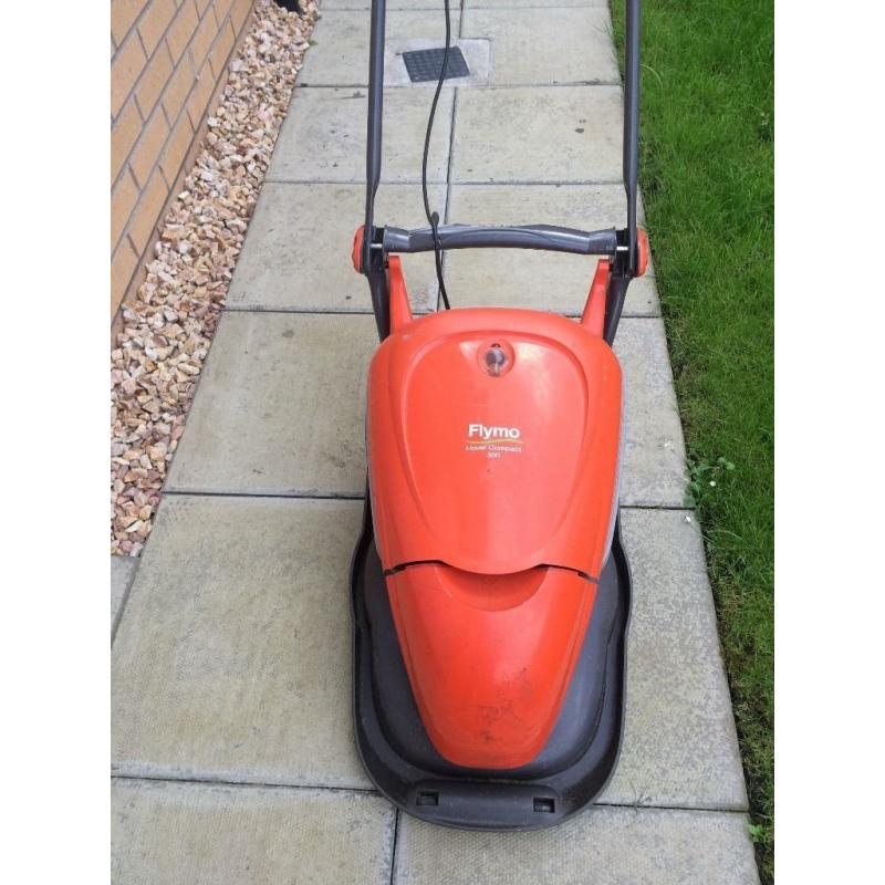 FLYMO 320 LAWNMOWER