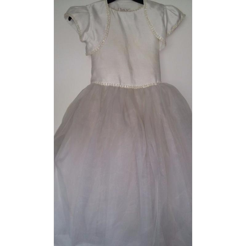 Stunning Flowergirl Dress