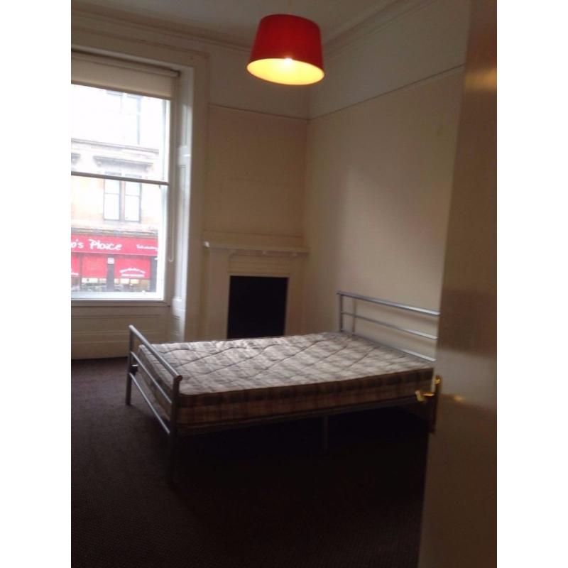 WEST END: Short Term Lease, August to December 2016 - looking for flatmate!