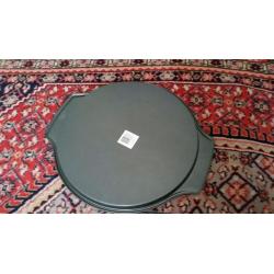 BRAND NEW 16IN WILTON PIZZA TRAY
