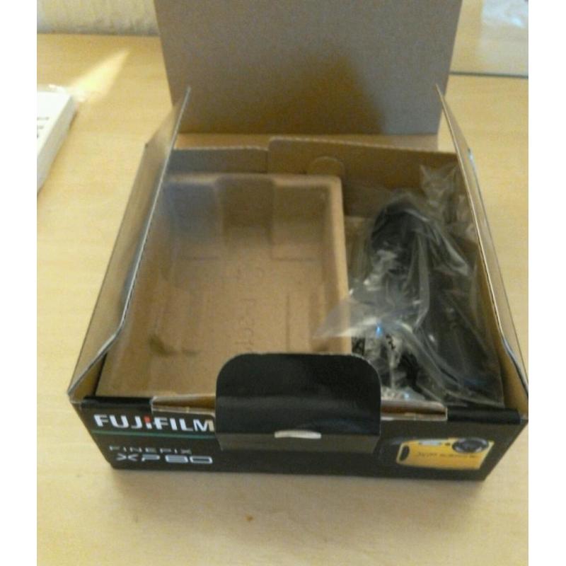 Camera Fujifilm finepix xp80 brand new