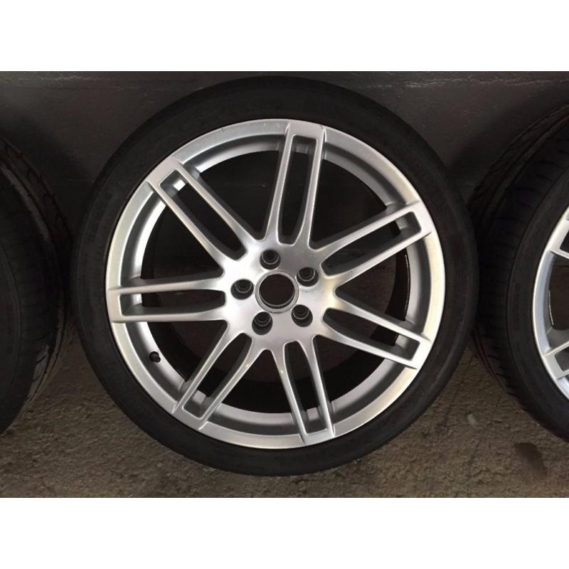 Newly Re-paintd 19" Audi alloys with tyres 255 35 zr19 , multispoke a3 / a4 / a6, removed from an A6