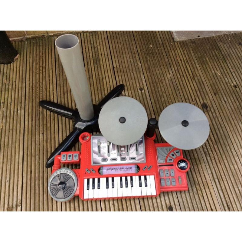 Childs keyboard and guitar