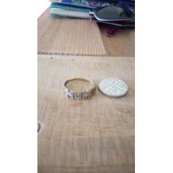 *SOLD* "mum" ring ??