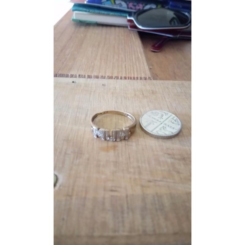 *SOLD* "mum" ring ??