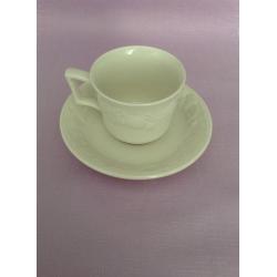8 "Lincoln" design cups and saucers