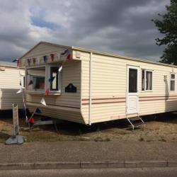 Static Caravan Nr Clacton-on-Sea Essex 2 Bedrooms 6 Berth Willerby Bermuda 2003
