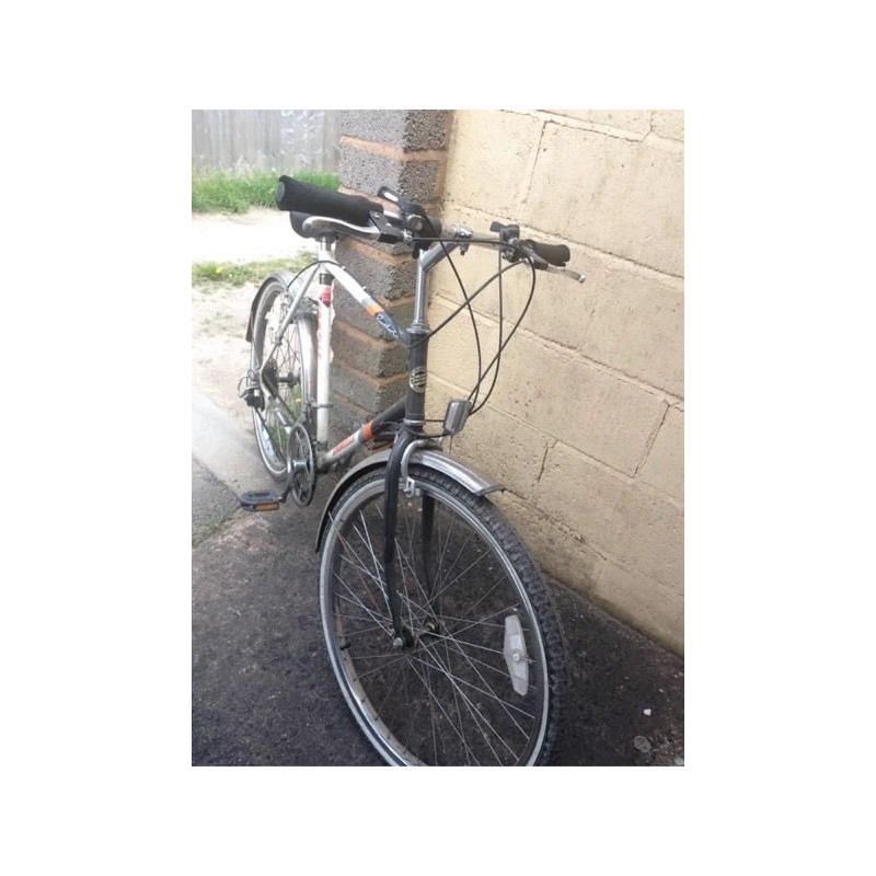 Emmelle Panther Hybrid Bike