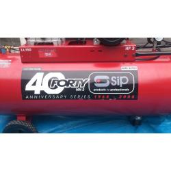 COMPRESSOR