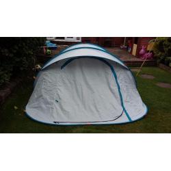 Quechua 4 man pop up tent
