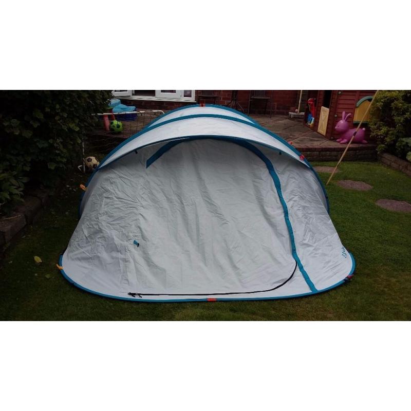 Quechua 4 man pop up tent