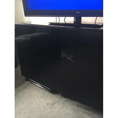 Tv stand or extra storage. Black gloss, good condition!