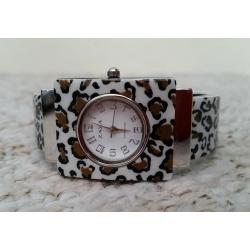 NEW Ladies/girls watch