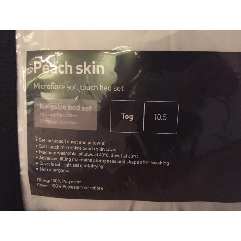 Peach Skin King Size Duvet and pillow set