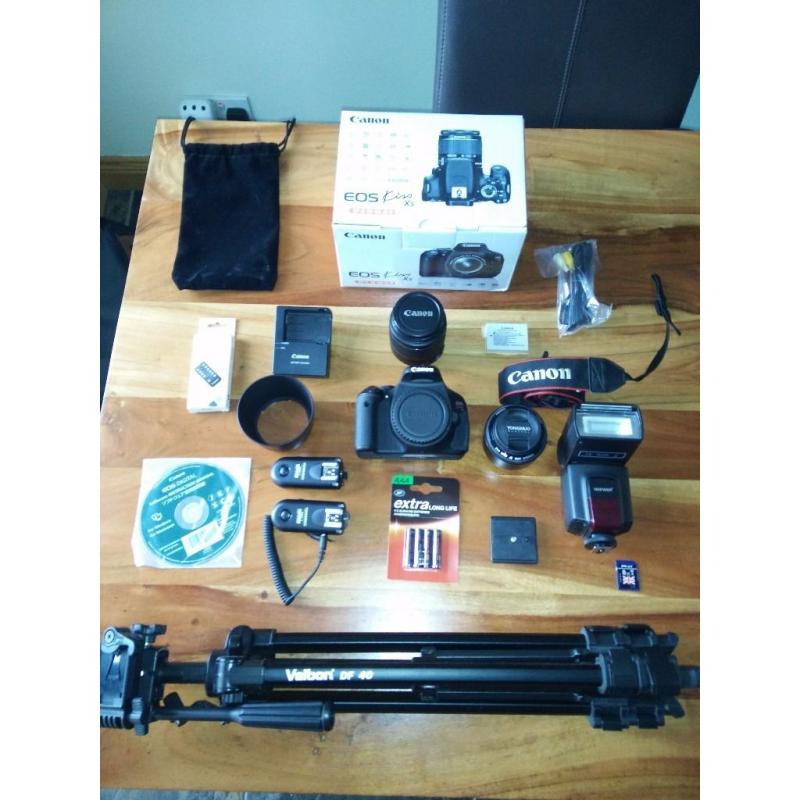 Canon 600d (Rebel/Kiss), nearly mint condition, two lenses and tripod with remote flash