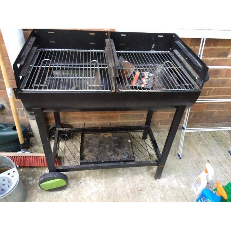 Double BBQ excellent condition