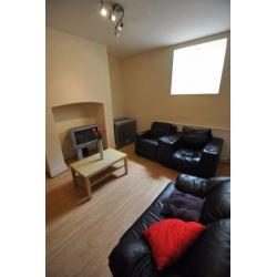 1 Rooms available in 6 Bedroom Student House for Next Academic Year, Bills Included, Birchfield Road