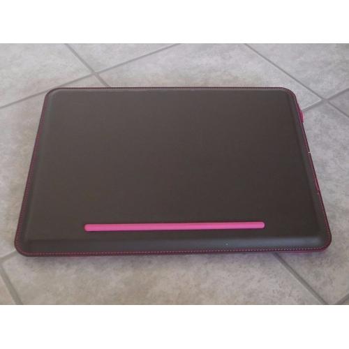 Belkin Laptop Cushdesk (Fuchsia)